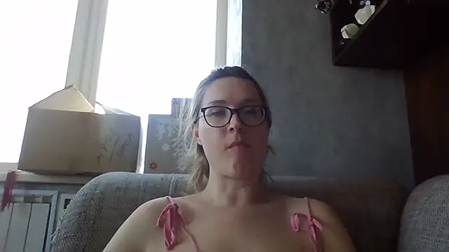 Snapshot of Jugira chatting on June 22, 2:36 pm Jugira online show from June 22, 2:36 pm