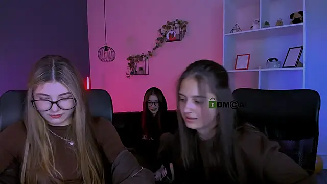 barbara crazy online show from April 5, 7:20 pm