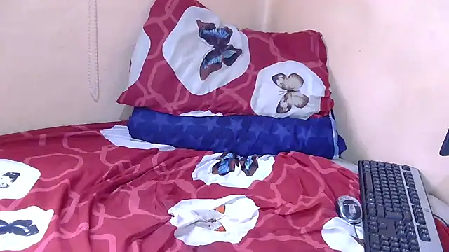 Snapshot of BigSexyEbony chatting on November 17, 11:25 am BigSexyEbony online show from November 17, 11:25 am