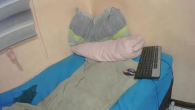 Snapshot of BigSexyEbony chatting on October 24, 10:31 pm BigSexyEbony online show from October 24, 10:31 pm