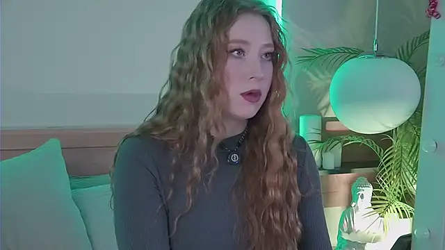 MiaEuphoria  online show from February 19, 4:20 am