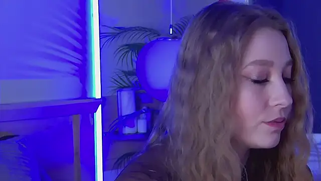 MiaEuphoria  online show from February 24, 4:02 am