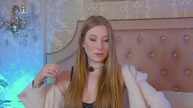 MiaEuphoria  online show from November 18, 3:54 am