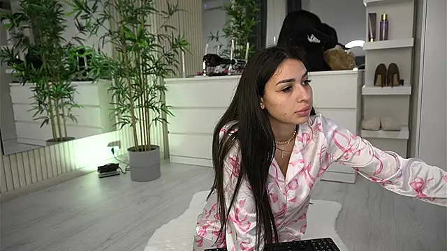 EmmaBlanco online show from April 14, 5:12 am