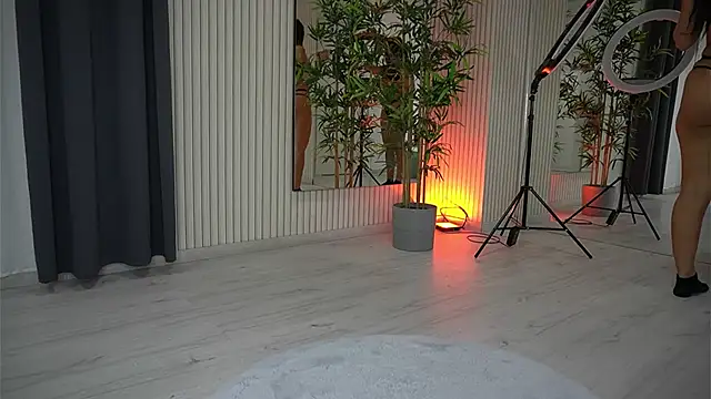 Snapshot of EmmaBlanco chatting on September 23, 5:14 am EmmaBlanco online show from September 23, 5:14 am