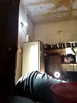 RFeltomWhitJ online show from October 30, 1:53 pm