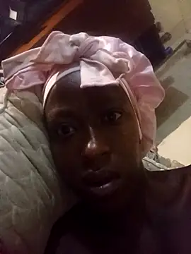 RFeltomWhitJ online show from November 4, 1:31 am