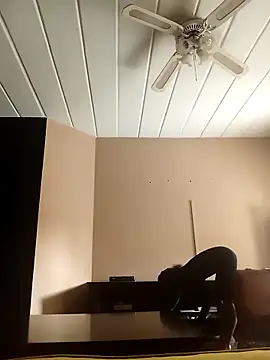 RFeltomWhitJ online show from October 19, 9:34 am