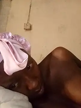 RFeltomWhitJ online show from November 13, 6:56 pm