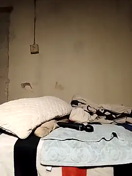 RFeltomWhitJ online show from October 17, 2:26 am