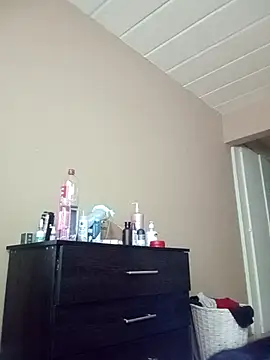 RFeltomWhitJ online show from November 30, 7:31 am