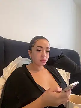 ItsCOCOx online show from October 15, 7:16 am