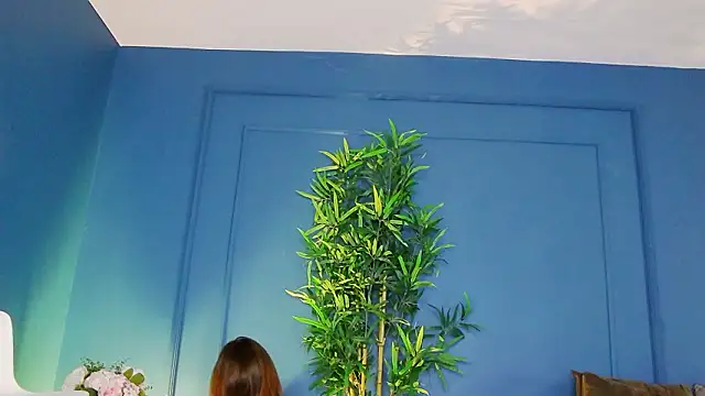 KimmDaviss online show from February 17, 7:05 am