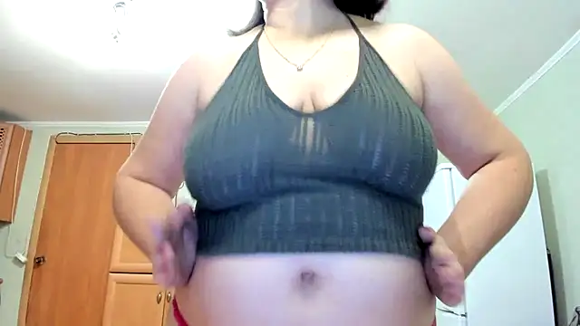 KATTYWARM  online show from January 18, 7:17 pm