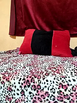 Snapshot of lona_sexi chatting on April 4, 7:37 am lona sexi online show from April 4, 7:37 am