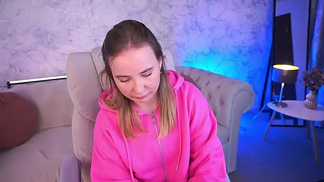 SofieBloom online show from October 30, 11:45 pm