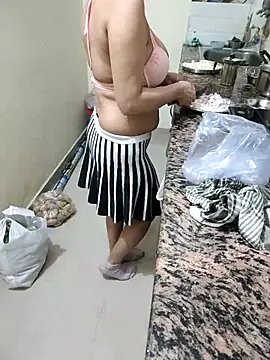 Pihu Chopra online show from December 1, 3:35 pm