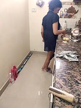 Snapshot of Pihu_Chopra chatting on September 21, 3:33 am Pihu Chopra online show from September 21, 3:33 am