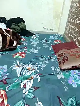 Snapshot of Pihu_Chopra chatting on January 13, 5:17 pm Pihu Chopra online show from January 13, 5:17 pm