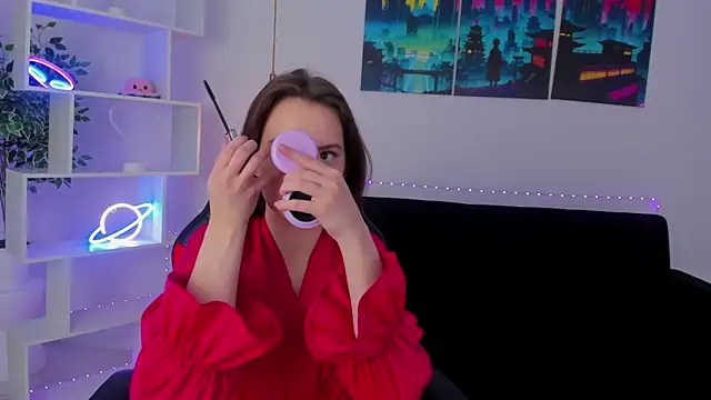 KiraHolli online show from December 1, 3:07 am