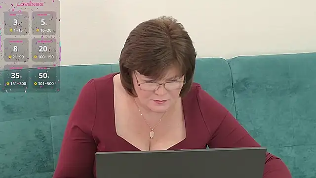 Snapshot of Sandra_Sunrise chatting on October 10, 8:59 am Sandra Sunrise online show from October 10, 8:59 am
