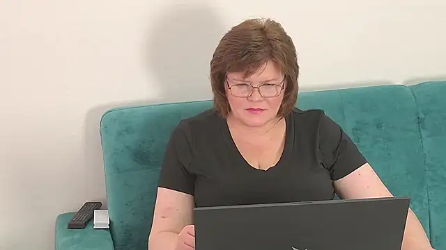 Snapshot of Sandra_Sunrise chatting on September 11, 8:14 am Sandra Sunrise online show from September 11, 8:14 am