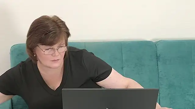 Snapshot of Sandra_Sunrise chatting on September 27, 9:37 am Sandra Sunrise online show from September 27, 9:37 am