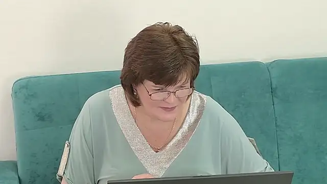 Snapshot of Sandra_Sunrise chatting on October 14, 9:32 am Sandra Sunrise online show from October 14, 9:32 am