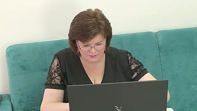 Sandra Sunrise online show from November 6, 8:18 am