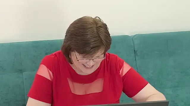 Snapshot of Sandra_Sunrise chatting on October 19, 9:01 am Sandra Sunrise online show from October 19, 9:01 am