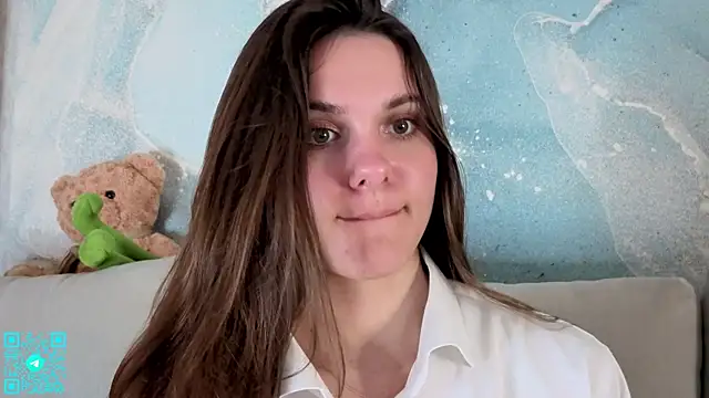 chloemilka online show from May 29, 6:25 pm