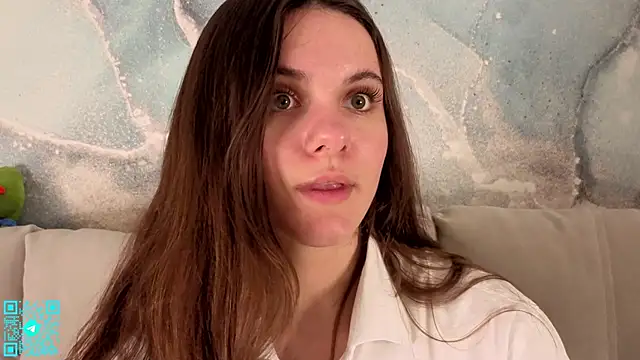 chloemilka online show from April 23, 5:25 pm
