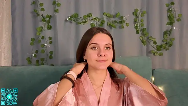 chloemilka online show from October 3, 6:42 pm