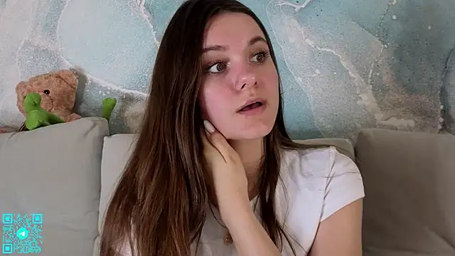 chloemilka online show from June 4, 6:23 pm