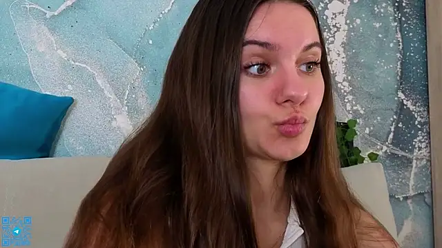 Snapshot of chloemilka chatting on June 11, 6:38 pm chloemilka online show from June 11, 6:38 pm