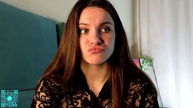 chloemilka online show from March 23, 5:13 pm