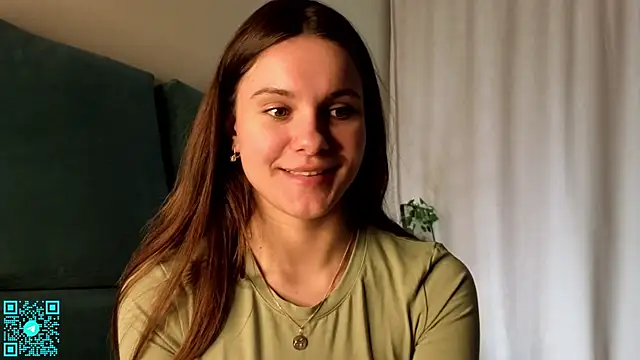 chloemilka online show from March 30, 5:25 pm