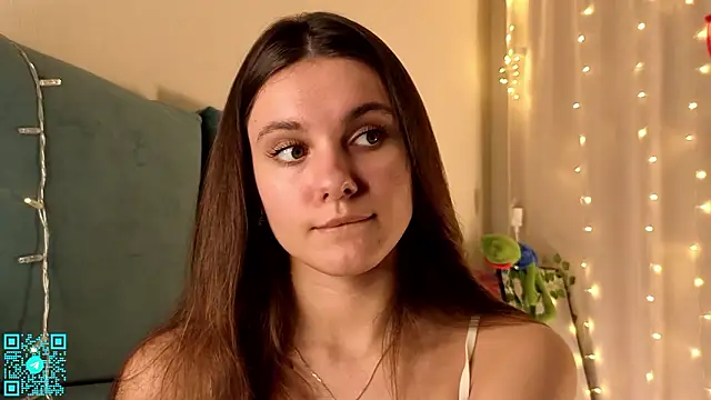 chloemilka online show from February 14, 5:24 pm