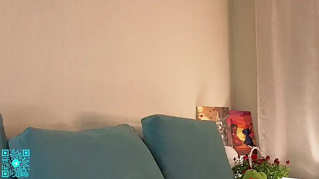 chloemilka online show from November 8, 5:16 pm