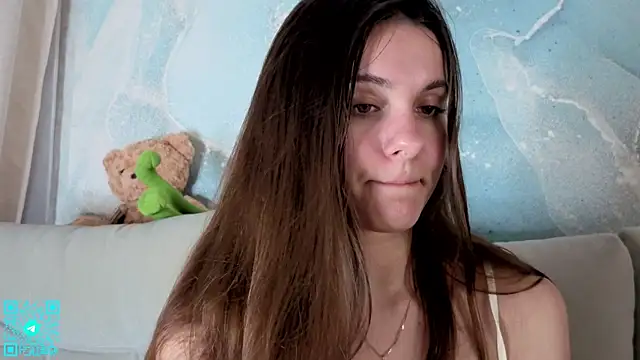 chloemilka online show from May 25, 6:39 pm