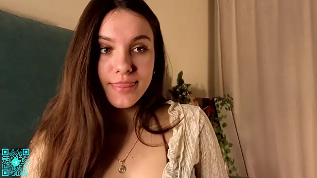 chloemilka online show from March 12, 5:17 pm