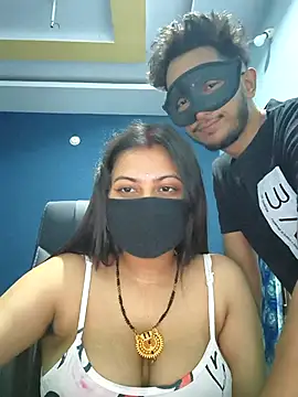 SassyWildCouple online show from September 14, 4:07 pm