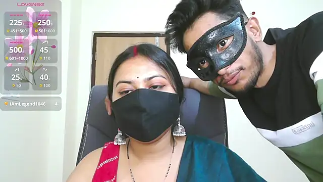 SassyWildCouple online show from April 13, 10:19 am