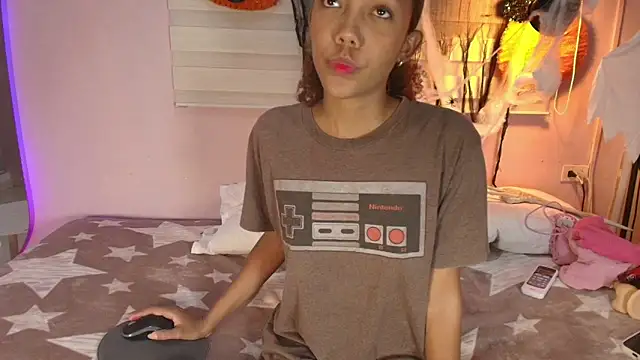 biancaa 18 online show from October 30, 7:22 pm