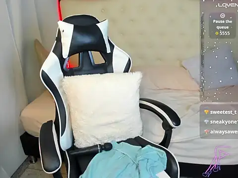 salome rojas  online show from November 20, 8:37 am