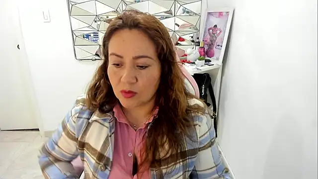 camixxx m online show from March 18, 1:13 pm