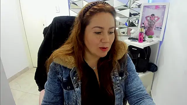 camixxx m online show from February 12, 1:22 pm