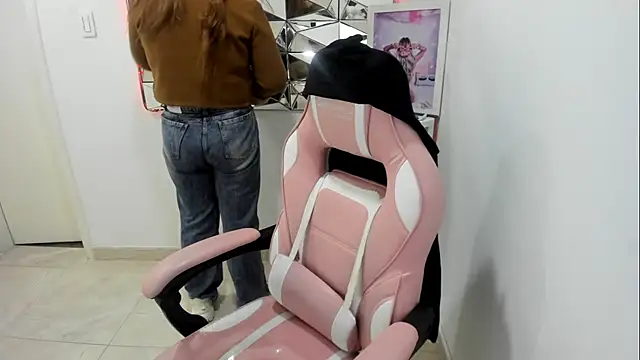 camixxx m online show from February 25, 1:33 pm