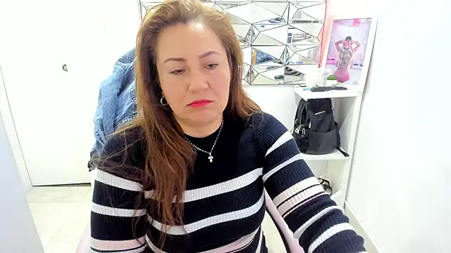 camixxx m online show from May 27, 11:39 am