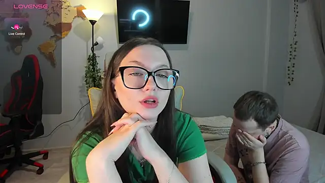 wwow meow online show from March 5, 2:02 pm